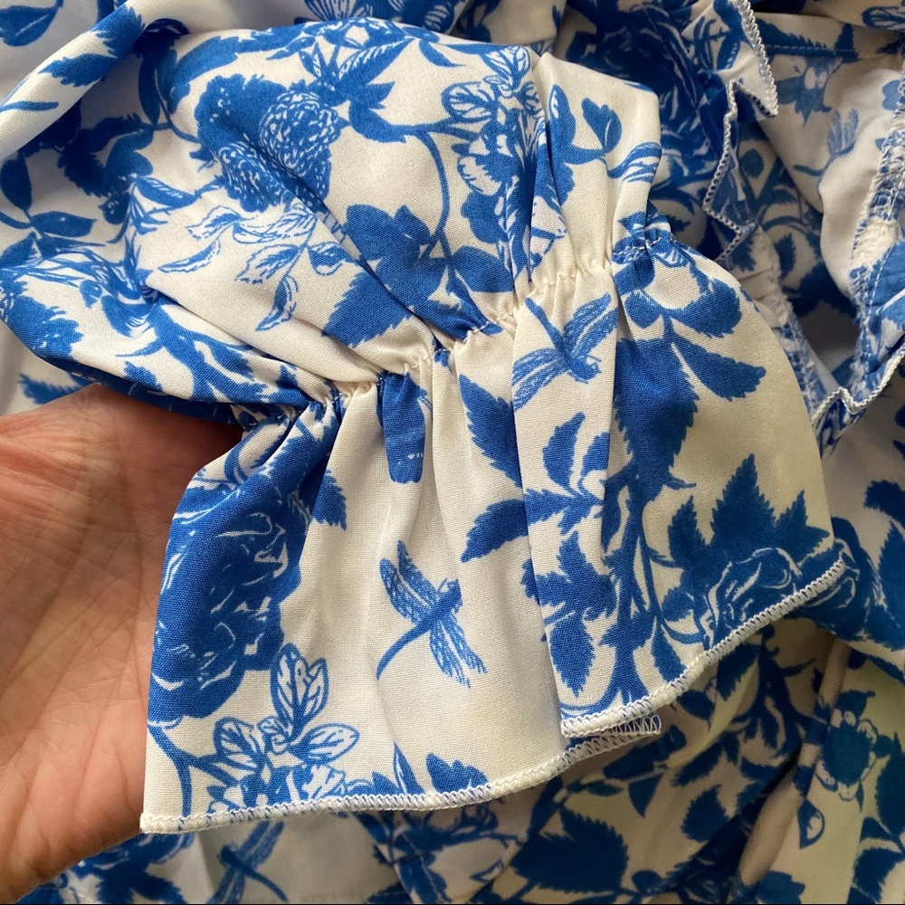 💙 BOHO BLUE IVORY FLORAL LONG SLEEVE BLOUSE! - Picture 7 of 8